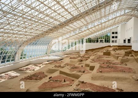 Lepenski Vir site archéologique de l'âge de pierre du Mésolithique porte de fer de la culture des Balkans du centre d'accueil près de Donji Milanovac, Serbie le 10 mai, Banque D'Images