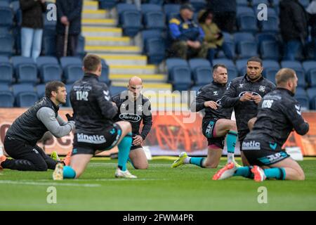 Les joueurs du Hull FC commencent leur échauffement Banque D'Images