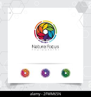 Photographie et logo photo avec le concept de l'icône feuille et du vecteur d'objectif de l'appareil photo pour le photographe, la photo en studio et la photographie de la nature. Illustration de Vecteur