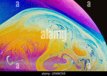 Art fluide en film de bulle de savon coloré. Paysage Inkscape tendance arrière-plan flou. L'espace extraterrestre planètes art. foyer sélectif. Banque D'Images