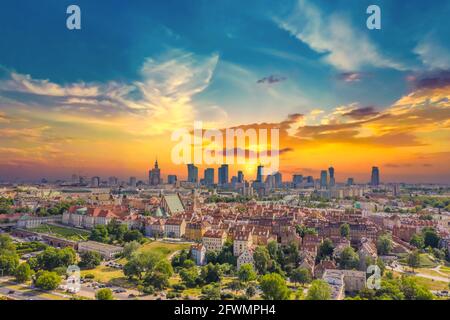 Panorama aérien de Varsovie, Pologne sur la Vistule et ci Banque D'Images