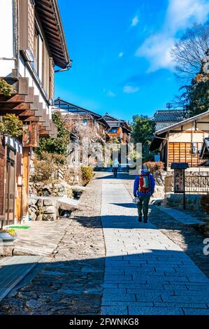 Rue principale de la ville sur le post Magome Nakasendo moyen dans la préfecture de Gifu, l'île de Honshu, Japon. Banque D'Images