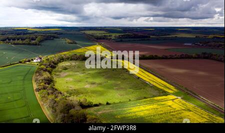 Vue aérienne d'une section de Coldblow Woods et de terres agricoles à Coldblow Farm, Ripple, Kent Banque D'Images