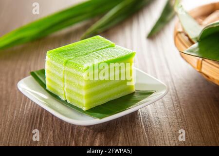 Kuih lapis est un désert sucré malais traditionnel de nyonya. Banque D'Images