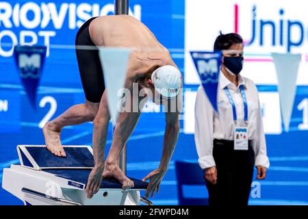 BUDAPEST, HONGRIE - MAI 23 : David Verraszto de Hongrie en compétition à la finale individuelle Medley de 400 m de Men pendant le championnat européen d'Aquadtics de LEN Banque D'Images