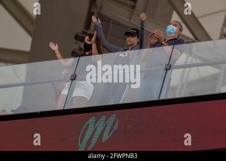 Mexico, Mexique. 23 mai 2021. MEXICO, MEXIQUE - MAI 23 : fans de Diablos Rojos du Mexique pendant le match entre Aguilas de Veracruz et Diablos Rojos dans le cadre de la Ligue mexicaine de baseball 2021 au stade Alfredo Harp Helu, le 23 mai 2021 à Mexico. (Photo d'Eyepix/Sipa USA) crédit: SIPA USA/Alay Live News Banque D'Images