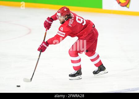 24.05.2021, Riga, Centre sportif olympique, Slovaquie contre Russie (Championnat du monde de hockey sur glace 2021 de l'IIHF), pass du #9 Ivan Provorov (Russie) (Suisse/Croatie OUT) Banque D'Images