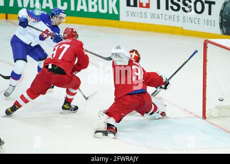 Riga, Centre olympique des sports, Slovaquie. 24 mai 2021. Contre la Russie (Championnat du monde de hockey sur glace 2021 de l'IIHF), la Slovaquie manque le net (Suisse/Croatie OUT) crédit: SPP Sport Press photo. /Alamy Live News Banque D'Images