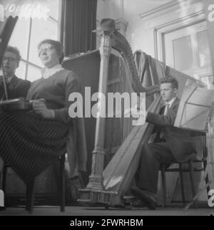 Répétitions d'orchestre étudiant néerlandais (également nos 100979 à 100981), 16 janvier 1959, orchestres, étudiants, Pays-Bas, Agence de presse du XXe siècle photo, nouvelles à retenir, documentaire, photographie historique 1945-1990, histoires visuelles, L'histoire humaine du XXe siècle, immortaliser des moments dans le temps Banque D'Images