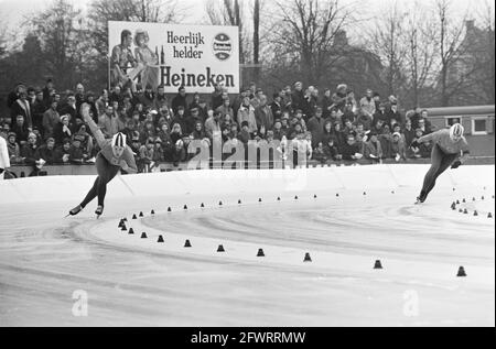 Championnats néerlandais de patinage de vitesse Mesdames et Messieurs, Amsterdam; aperçu, 10 janvier 1971, Patinage de vitesse, sport, pays-Bas, agence de presse du XXe siècle photo, news to remember, documentaire, photographie historique 1945-1990, histoires visuelles, L'histoire humaine du XXe siècle, immortaliser des moments dans le temps Banque D'Images