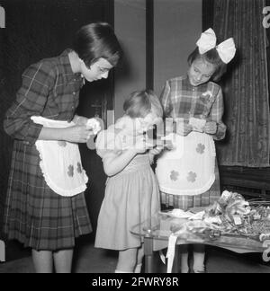 Princess Marijke 7 ans de réception Soestdijk, 18 février 1954, Réceptions, pays-Bas, agence de presse du xxe siècle photo, nouvelles à retenir, documentaire, photographie historique 1945-1990, histoires visuelles, L'histoire humaine du XXe siècle, immortaliser des moments dans le temps Banque D'Images