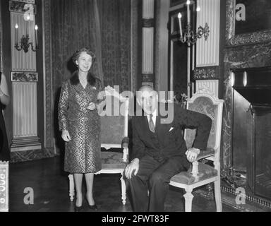 Réception du nouvel an de la ministre LUN et de sa femme à la salle Treves à la Haye, le 30 janvier 1964, anniversaires, ministres, Réceptions, pays-Bas, agence de presse du XXe siècle photo, news to remember, documentaire, photographie historique 1945-1990, histoires visuelles, L'histoire humaine du XXe siècle, immortaliser des moments dans le temps Banque D'Images