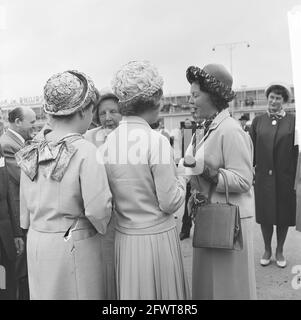 Princesses Irene et Margriet au Suriname et aux Antilles, 2 juillet 1962, PRINSESSE, pays-Bas, agence de presse du xxe siècle photo, nouvelles à retenir, documentaire, photographie historique 1945-1990, histoires visuelles, L'histoire humaine du XXe siècle, immortaliser des moments dans le temps Banque D'Images