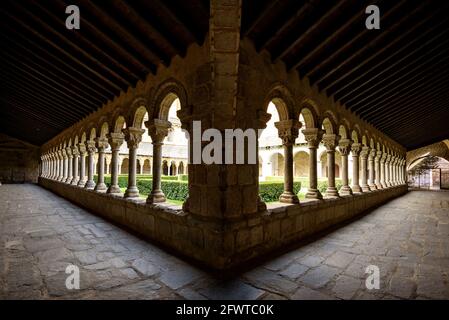 Cloître intérieure de la Seu d'Urgell Cathédrale (Alt Urgell, Catalogne, Espagne, Pyrénées) ESP: Claustro Interior de la Catedral de la Seu d'Urgell Banque D'Images