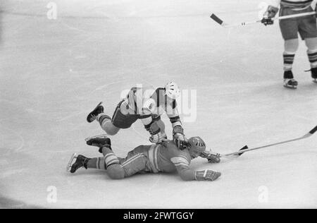 Jeux olympiques de Grenoble, hockey sur glace Russie c. États-Unis 10, 9 février 1968, HOCKEY SUR GLACE, pays-Bas, agence de presse du xxe siècle photo, nouvelles à retenir, documentaire, photographie historique 1945-1990, histoires visuelles, L'histoire humaine du XXe siècle, immortaliser des moments dans le temps Banque D'Images