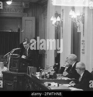 Note de radiodiffusion et de télévision à la Chambre des représentants M. Koekoek (BP) la parole, 7 juillet 1965, politique, pays-Bas, agence de presse du xxe siècle photo, nouvelles à retenir, documentaire, photographie historique 1945-1990, histoires visuelles, L'histoire humaine du XXe siècle, immortaliser des moments dans le temps Banque D'Images