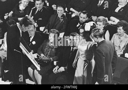 Anniversaire de mariage Princesse Margriet et Pieter van Vollenhoven Princesse Margriet et Pieter, 10 décembre 1966, ONDERTROW, pays-Bas, agence de presse du xxe siècle photo, nouvelles à retenir, documentaire, photographie historique 1945-1990, histoires visuelles, L'histoire humaine du XXe siècle, immortaliser des moments dans le temps Banque D'Images