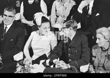 Anniversaire de mariage Princesse Margriet et Pieter van Vollenhoven Princesse Margriet et Pieter, 10 décembre 1966, ONDERTROW, pays-Bas, agence de presse du xxe siècle photo, nouvelles à retenir, documentaire, photographie historique 1945-1990, histoires visuelles, L'histoire humaine du XXe siècle, immortaliser des moments dans le temps Banque D'Images