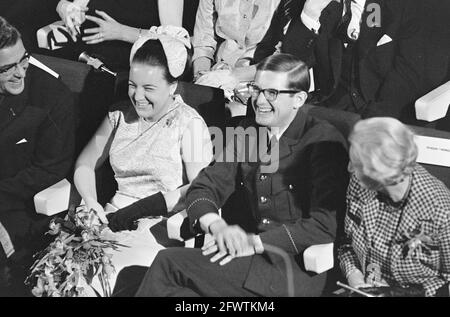 Anniversaire de mariage Princesse Margriet et Pieter van Vollenhoven Princesse Margriet et Pieter, 10 décembre 1966, CONFIDENTIALITÉ, pays-Bas, agence de presse du xxe siècle photo, nouvelles à retenir, documentaire, photographie historique 1945-1990, histoires visuelles, L'histoire humaine du XXe siècle, immortaliser des moments dans le temps Banque D'Images