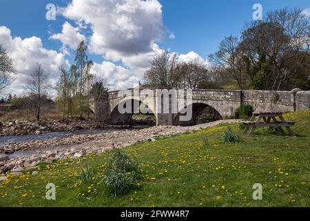 Reeth est un village situé à proximité de Richmond, dans le district de Richmondshire, dans le North Yorkshire, en Angleterre, dans la paroisse civile de Reeth, Fremington et Healau Banque D'Images