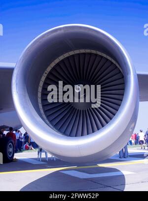 Plusieurs avions de l'armée de l'air turque, dont le Boeing 737 AEW-C, se réunissent pour célébrer le 100e anniversaire de l'armée de l'air turque/ Banque D'Images