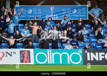 Randers, Danemark. 24 mai 2021. Les fans de football de Randers FC ont été vus dans les tribunes lors du match 3F Superliga entre Randers FC et FC Copenhagen au parc Cepheus de Randers. (Crédit photo : Gonzales photo/Alamy Live News Banque D'Images