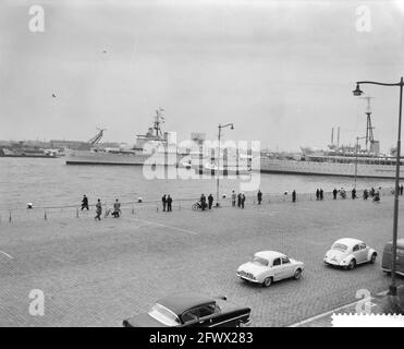 English Home Hot visites Rotterdam, 21 novembre 1960, navires, pays-Bas, agence de presse du xxe siècle photo, nouvelles à retenir, documentaire, photographie historique 1945-1990, histoires visuelles, L'histoire humaine du XXe siècle, immortaliser des moments dans le temps Banque D'Images