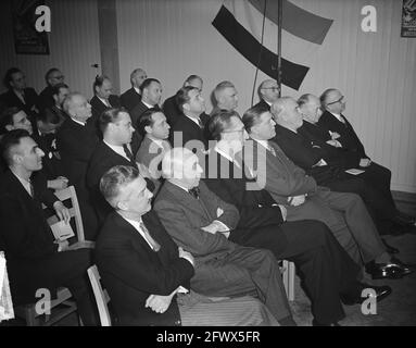 Ouverture de la fabrique de haricots BofA Ministre Van de Brink, 3 février 1950, ouvertures, pays-Bas, agence de presse du xxe siècle photo, nouvelles à retenir, documentaire, photographie historique 1945-1990, histoires visuelles, L'histoire humaine du XXe siècle, immortaliser des moments dans le temps Banque D'Images