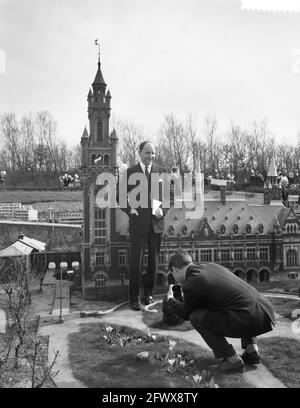 Ouverture de Madurodam par le ministre des Affaires étrangères J.M.A.N. LUN, 6 avril 1960, ouvertures, pays-Bas, agence de presse du xxe siècle photo, nouvelles à retenir, documentaire, photographie historique 1945-1990, histoires visuelles, L'histoire humaine du XXe siècle, immortaliser des moments dans le temps Banque D'Images