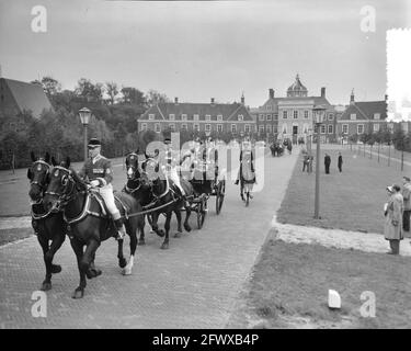 États d'ouverture général . Voyages au départ de huis Ten Bosch, 16 septembre 1956, ouvertures, séjours, Pays-Bas, Agence de presse du XXe siècle photo, nouvelles à retenir, documentaire, photographie historique 1945-1990, histoires visuelles, L'histoire humaine du XXe siècle, immortaliser des moments dans le temps Banque D'Images