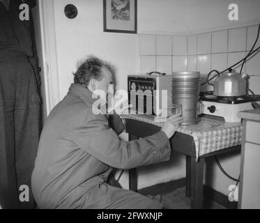 Recherche radioactive de la cheminée, 14 février 1958, RECHERCHE, pays-Bas, agence de presse du xxe siècle photo, nouvelles à retenir, documentaire, son Banque D'Images