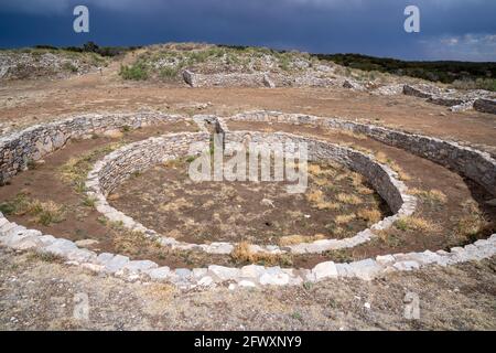 Ruines d'une ancienne kiva dans les ruines de Gran Quivira, missions historiques espagnoles au Monument national des missions de Salinas Pueblo Banque D'Images