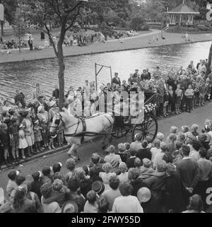 Purmerend ville de 550 ans, anneau signe en costume traditionnel, 14 juillet 1960, RINGSTEKEN, costumes, pays-Bas, agence de presse du xxe siècle photo, ne Banque D'Images