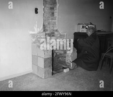 Radioactive Chimney investigations, 14 février 1958, RESEARCH, Chimneys, Pays-Bas, Agence de presse du XXe siècle photo, nouvelles à retenir, documenten Banque D'Images