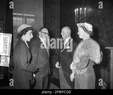 Réception nouveau Maire de la Haye Van Kolfschoten, 19 février 1957, BURGEMEESTERS, RECEPTIES, Pays-Bas, Agence de presse du XXe siècle photo, nouvelles Banque D'Images