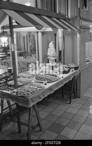 Sweet Floridade à l'école de confiserie; Skinny Bridge of Sugar, 24 mars 1972, pays-Bas, agence de presse du XXe siècle photo, news to Remember, documentaire, photographie historique 1945-1990, histoires visuelles, L'histoire humaine du XXe siècle, immortaliser des moments dans le temps Banque D'Images