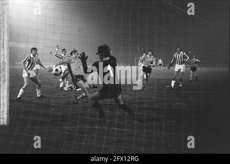 Coupe des fêtes Inter-Cities 1970-71 - FC Twente / Juventus FC (1 Banque D'Images