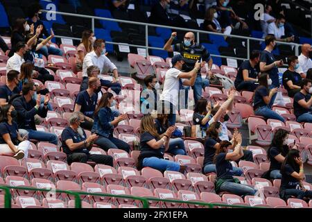 Milan, Italie. 23 mai 2021. FC internationale Supporters au cours de l'Inter - FC Internazionale vs Udinese Calcio, football italien série A match à Milan, Italie, mai 23 2021 crédit: Independent photo Agency/Alay Live News Banque D'Images