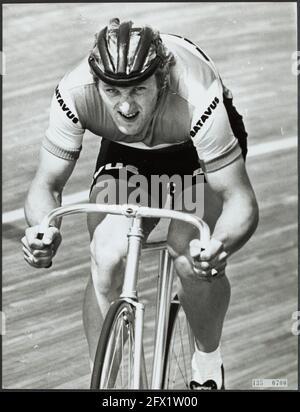 Qualifications des manèges des championnats hollandais poursuite pour les amateurs sur la piste à Sloten, Herman Ponsteen en action, 8 juin 1976, sports, course de vélo, Pays-Bas, Agence de presse du XXe siècle photo, nouvelles à retenir, documentaire, photographie historique 1945-1990, histoires visuelles, L'histoire humaine du XXe siècle, immortaliser des moments dans le temps Banque D'Images