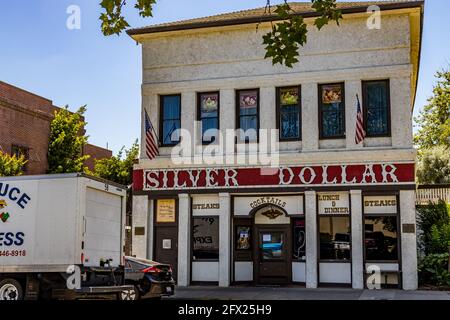 Le Silver Dollar Saloon dans le quartier chinois historique de Marysville Dans le nord des États-Unis de Californie Banque D'Images