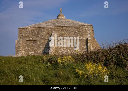 La chapelle Saint-Aldhelm, une chapelle normande, sur la tête Saint-Aldhelm, côte Dorset. Banque D'Images