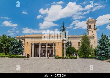 GORI, GÉORGIE - 15 JUILLET 2017 : vue sur le musée de Staline avec le palais des oiseaux de Staline dans la ville de Gori, Géorgie Banque D'Images