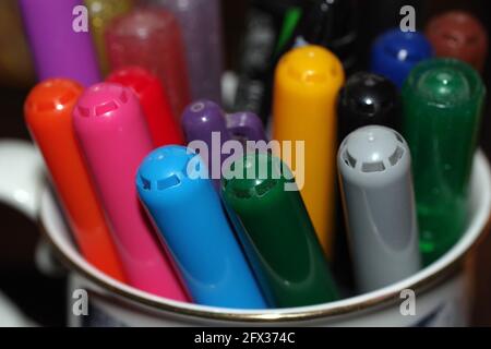 Gros plan sur les marqueurs de couleur Banque D'Images