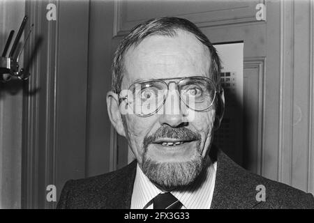 Le prix Constantijn Huygen pour le poète Jan Elburg et le prix Camper pour Cees Buddingh et un prix spécial pour Inez van Dulleman, 17 décembre 1976, poètes, prix, Pays-Bas, Agence de presse du XXe siècle photo, nouvelles à retenir, documentaire, photographie historique 1945-1990, histoires visuelles, L'histoire humaine du XXe siècle, immortaliser des moments dans le temps Banque D'Images