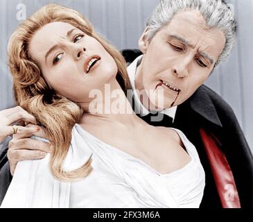 DRACULA; PRINCE OF NOIRCEUR 1966 Warner-Pate film avec Barbara Shelley et Christopher Lee Banque D'Images