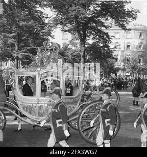 Le Golden Coach en route vers le Ridderzaal, 20 septembre 1966, Carris, pays-Bas, agence de presse du xxe siècle photo, nouvelles à retenir, documentaire, photographie historique 1945-1990, histoires visuelles, L'histoire humaine du XXe siècle, immortaliser des moments dans le temps Banque D'Images