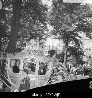 Le Golden Coach en route vers le Ridderzaal, 20 septembre 1966, Carris, pays-Bas, agence de presse du xxe siècle photo, nouvelles à retenir, documentaire, photographie historique 1945-1990, histoires visuelles, L'histoire humaine du XXe siècle, immortaliser des moments dans le temps Banque D'Images