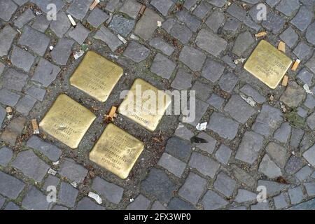 Des pierres d'achoppement à Berlin, Allemagne Banque D'Images