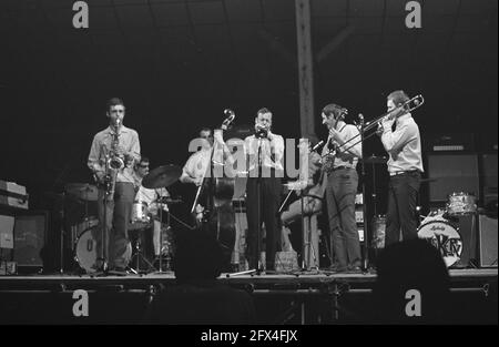 Le groupe anglais The Moody Blues (?????) Joué samedi soir dans l'ancienne RAI, 20 avril 1968, représentations, pays-Bas, agence de presse du xxe siècle photo, nouvelles à retenir, documentaire, photographie historique 1945-1990, histoires visuelles, L'histoire humaine du XXe siècle, immortaliser des moments dans le temps Banque D'Images