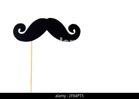 stand photo accessoires moustache noire avec espace vide pour taxt sur fond blanc, joyeux fête des pères Banque D'Images